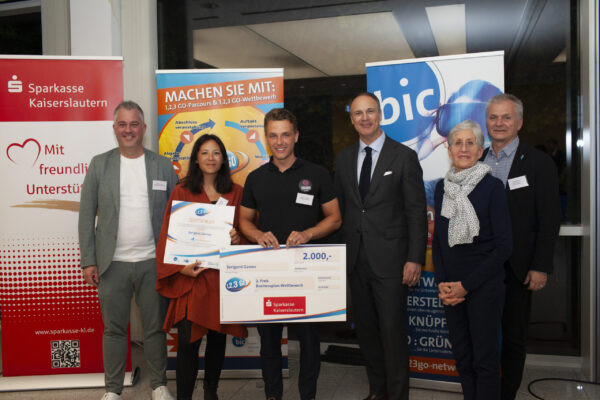 Serigami Games, Herr Leising, Dr. Weiler